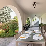 Fiori Pool-gartenwohnung Colico