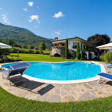 Fiori Pool-gartenwohnung Appartamento