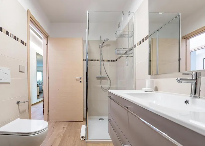 Apartman Fiori Pool-gartenwohnung *